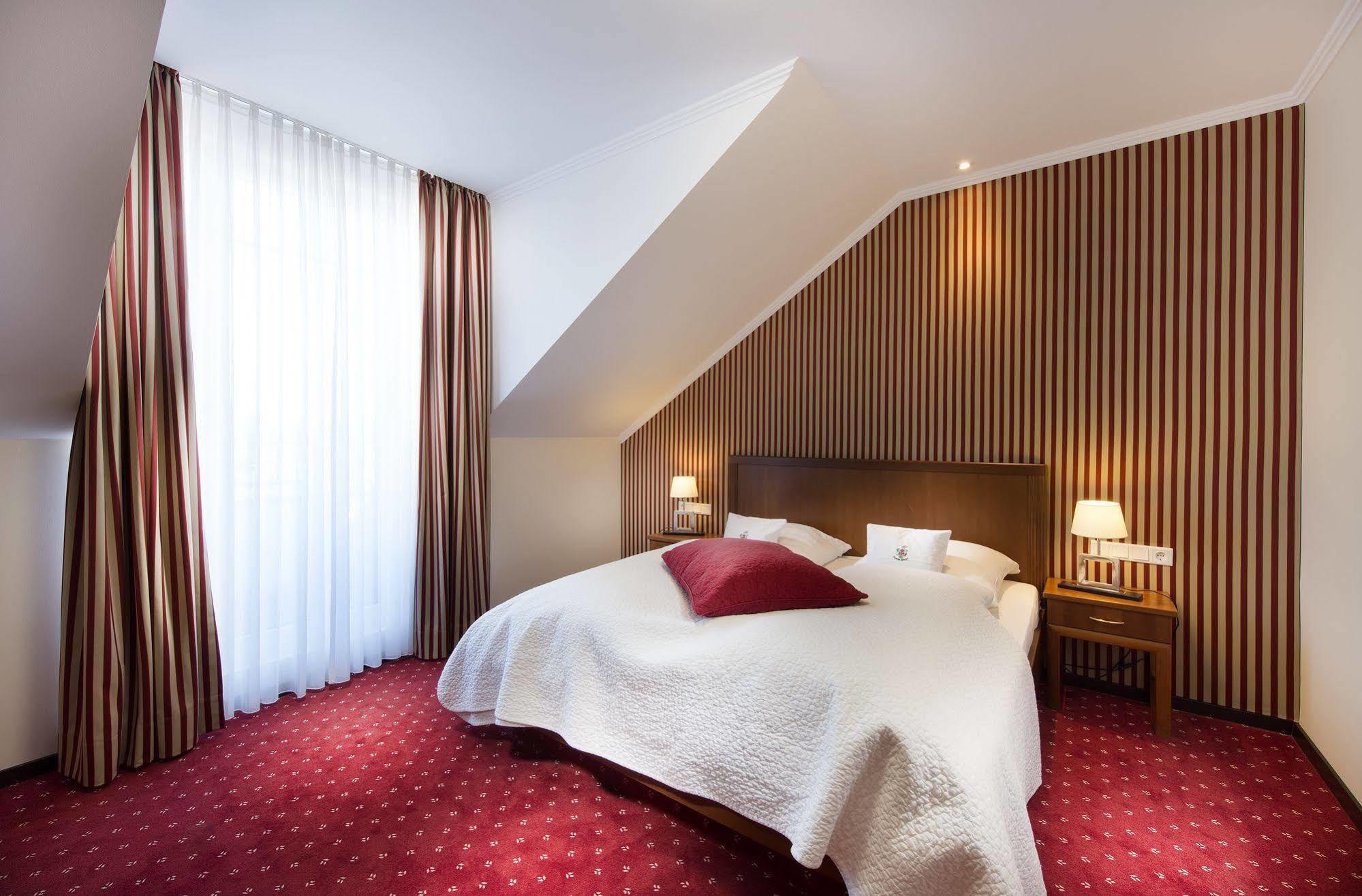 Hotel Landgut Ramshof Willich Exterior foto