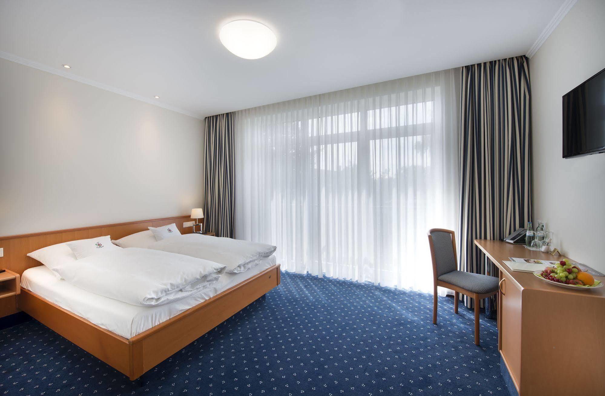 Hotel Landgut Ramshof Willich Exterior foto